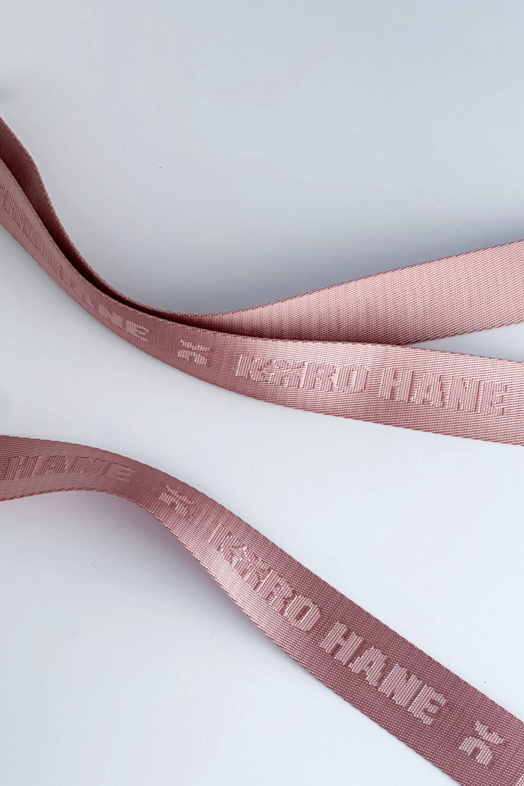 -098 TAFFY PINK STRAPS