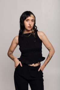 ESSENTIAL RUCHED TOP BLACK